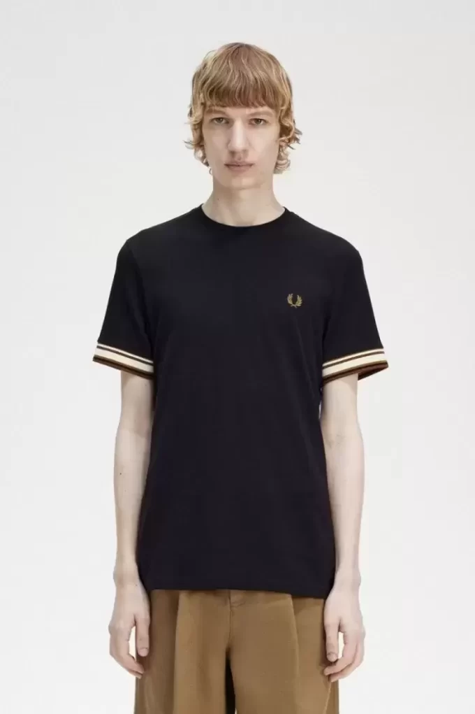Bold Tipped Piqué Men’s T-Shirt Bold Tipped Piqué Men’s T-Shirt