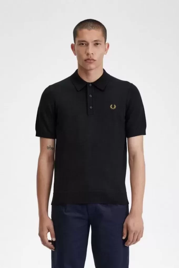 Classic Knitted Men’s Shirt Classic Knitted Men’s Shirt