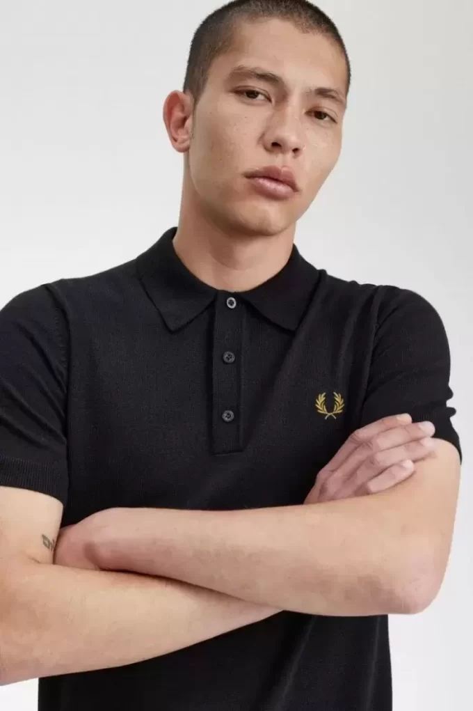 Classic Knitted Men’s Shirt Classic Knitted Men’s Shirt