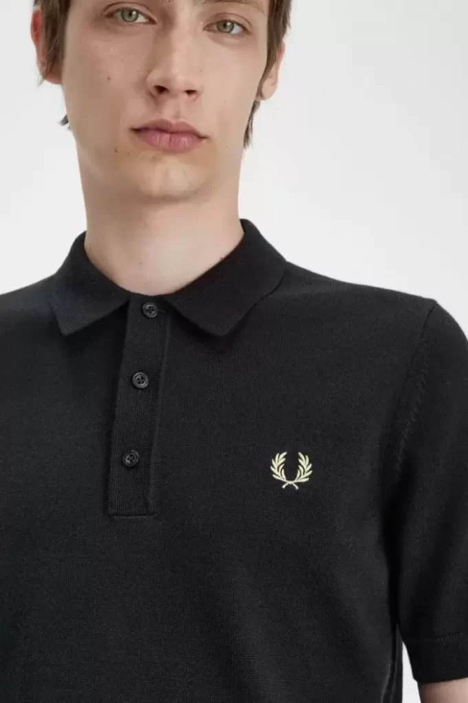 Classic Knitted Men’s Shirt Classic Knitted Men’s Shirt