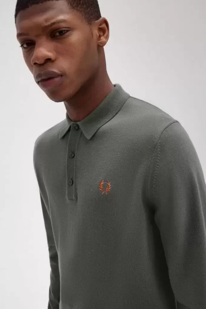Classic Knitted Men’s Shirt Classic Knitted Men’s Shirt