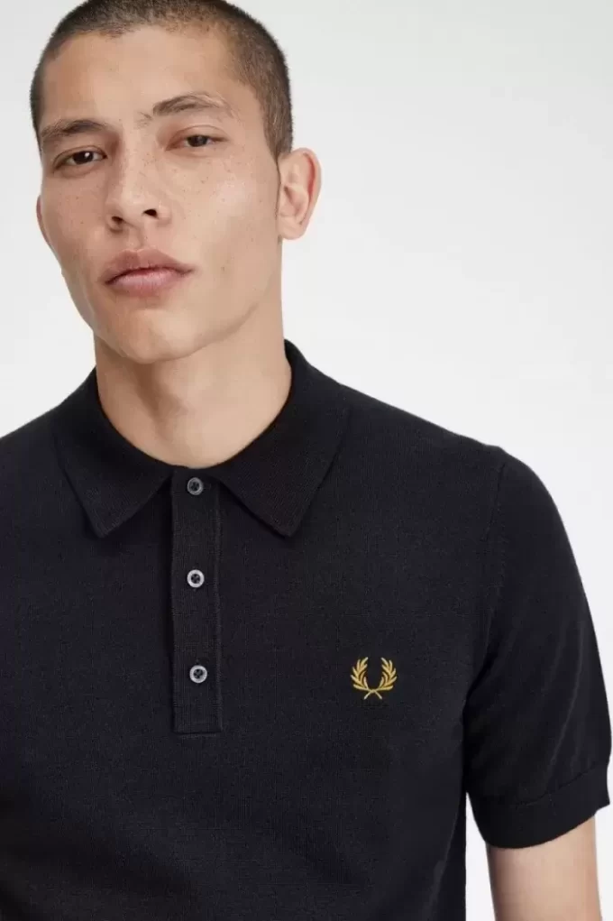 Classic Knitted Men’s Shirt Classic Knitted Men’s Shirt