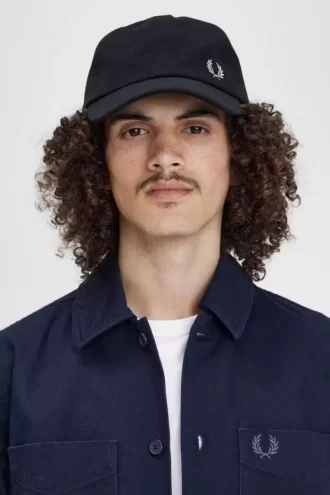 Classic Pique Men’s Caps