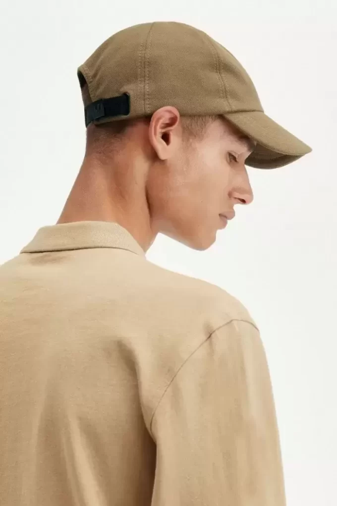 Classic Pique Men’s Caps