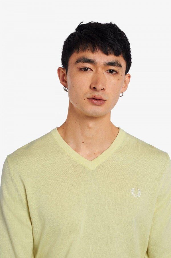 Classic V-Neck Jumper Knitwear Classic V-Neck Jumper Knitwear