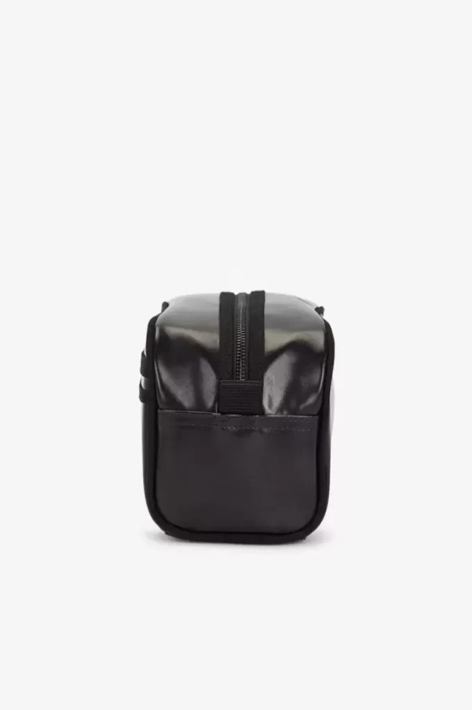 Coated Polyester Wash Men’s Bags Coated Polyester Wash Men’s Bags