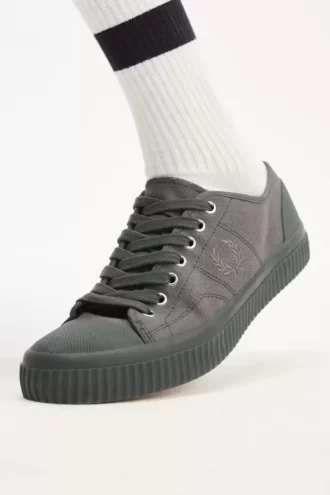 Low Hughes Women’s Plimsolls
