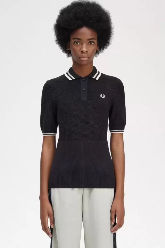 Open-Knitted Women’s Shirt Open-Knitted Women’s Shirt