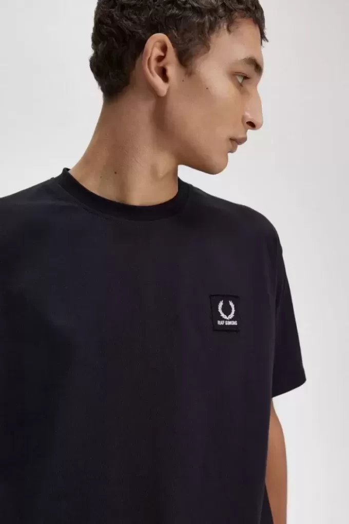 Printed Patch Relaxed Men’s T-Shirt Printed Patch Relaxed Men’s T-Shirt