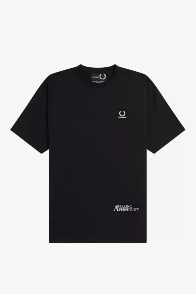 Printed Patch Relaxed Men’s T-Shirt Printed Patch Relaxed Men’s T-Shirt