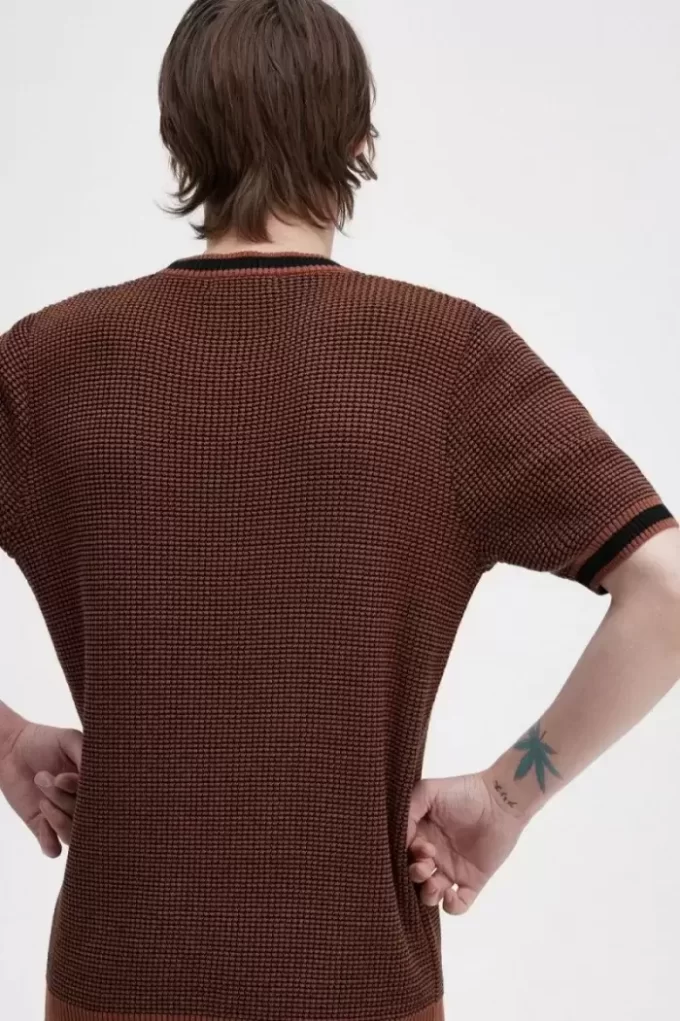 Textured Knitted Men’s T-Shirt Textured Knitted Men’s T-Shirt