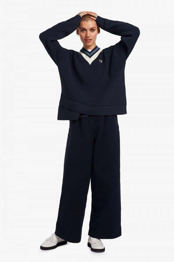 Tipped V-Neck Jumper Knitwear Tipped V-Neck Jumper Knitwear