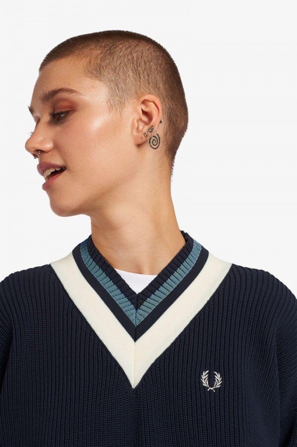 Tipped V-Neck Jumper Knitwear Tipped V-Neck Jumper Knitwear